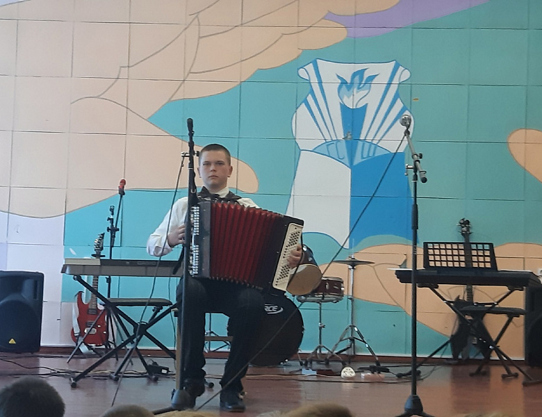 Концерт в Гусинской средней школе