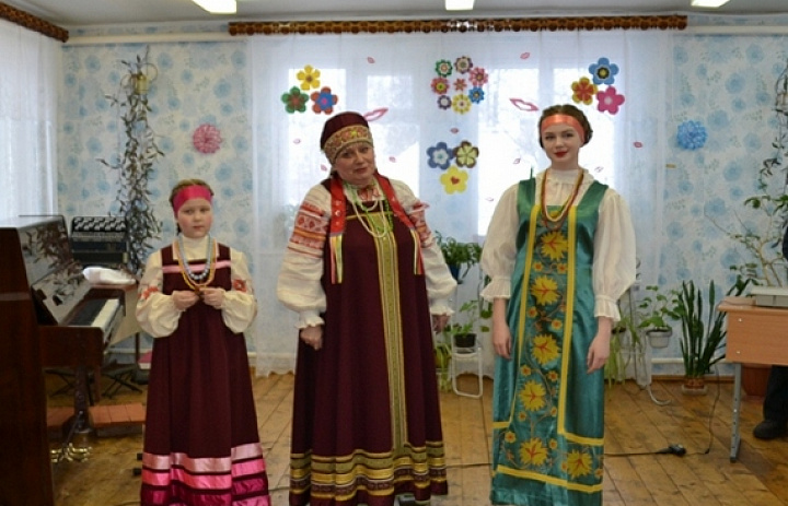 Улыбкой маминой согреты