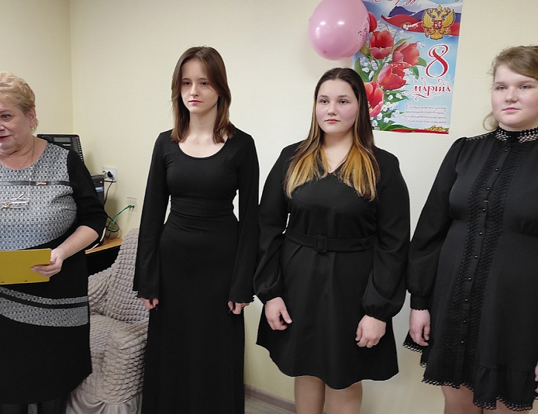 Концерт в Центре общения старшего поколения п. Красный
