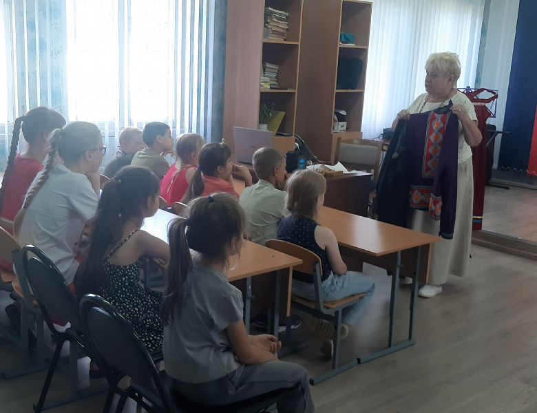 «КАЛЕНДАРНЫЕ НАРОДНЫЕ ПРАЗДНИКИ» (ОБЫЧАИ. ТРАДИЦИИ)