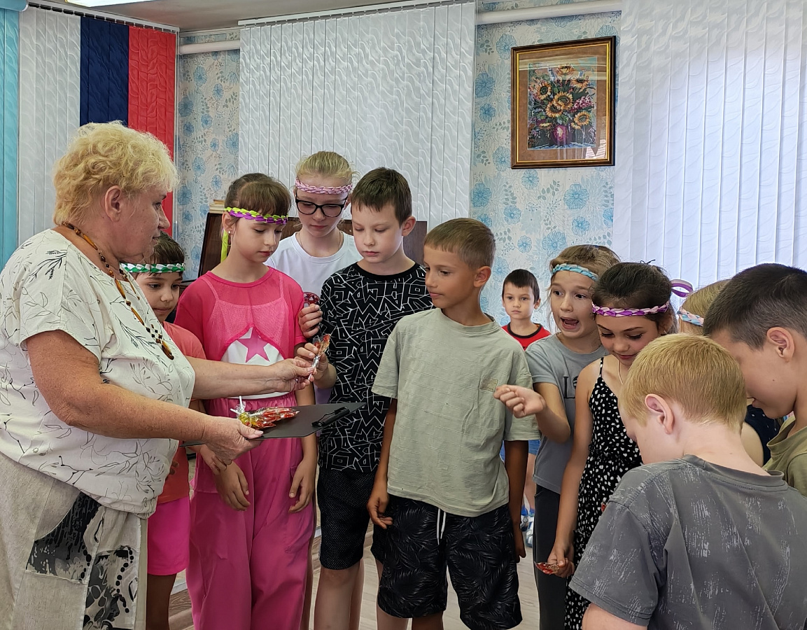«КАЛЕНДАРНЫЕ НАРОДНЫЕ ПРАЗДНИКИ» (ОБЫЧАИ. ТРАДИЦИИ)